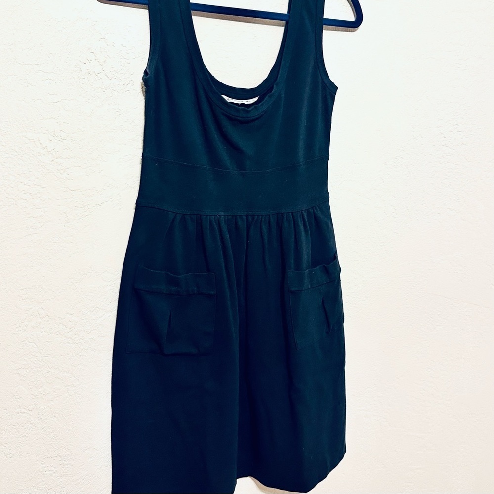 Diane Von Furstenberg Dark Blue Navy Mini Dress size 6 Medium EUC